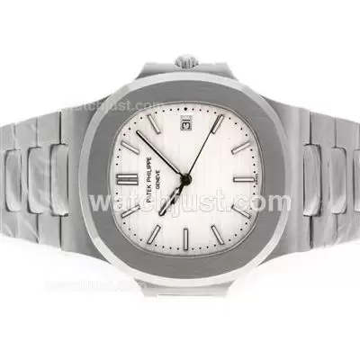 Patek Philippe Nautilus Automatic Movement With White Dial S/s