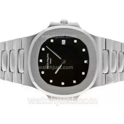 Patek Philippe Nautilus Automatic Movement With Black Dial S/s